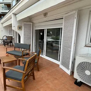 precioso-apartamento-moderno-en-primera-linea-del-mar.topcostabravahotels.com/